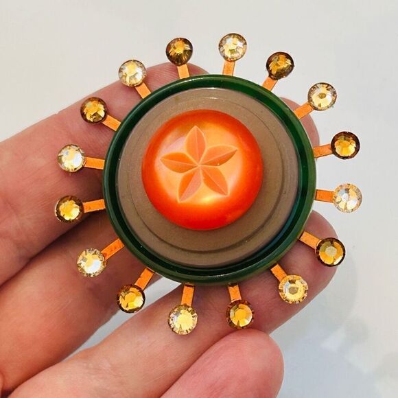 Upcycled Atomic Starburst Refrigerator Magnet Buttons Rhinestones 70’s Orange Gr - Picture 1 of 5